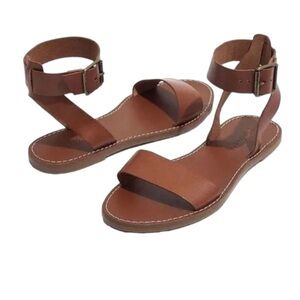 Madewell the Boardwalk Sandals.  in gentle used condition.